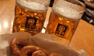 Beer pretzels - Flickr - Kat